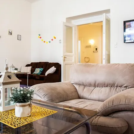 דירה Large 3 Bdr In The Heart Of *